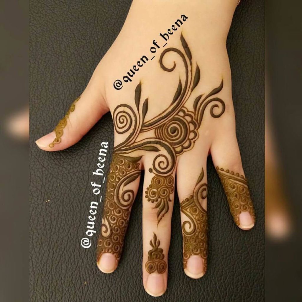 15 Stunning Mehndi Designs for Finger - Kurti Blouse