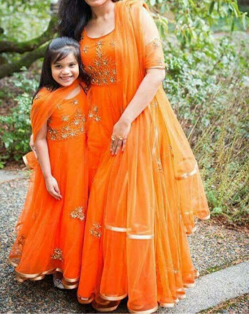 Mom and Daughter Matching Dresses Design - Ethnic Fashion Inspirations!